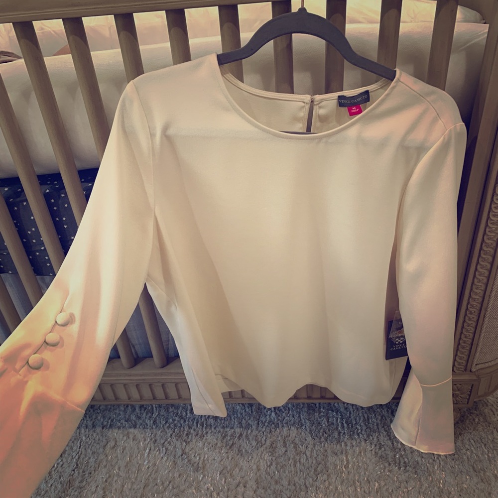 VINCE CAMUTO TOP